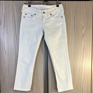 True Religion ‘Lizzy’ Ankle/Cropped Jeans ~ in White ~ Size 28